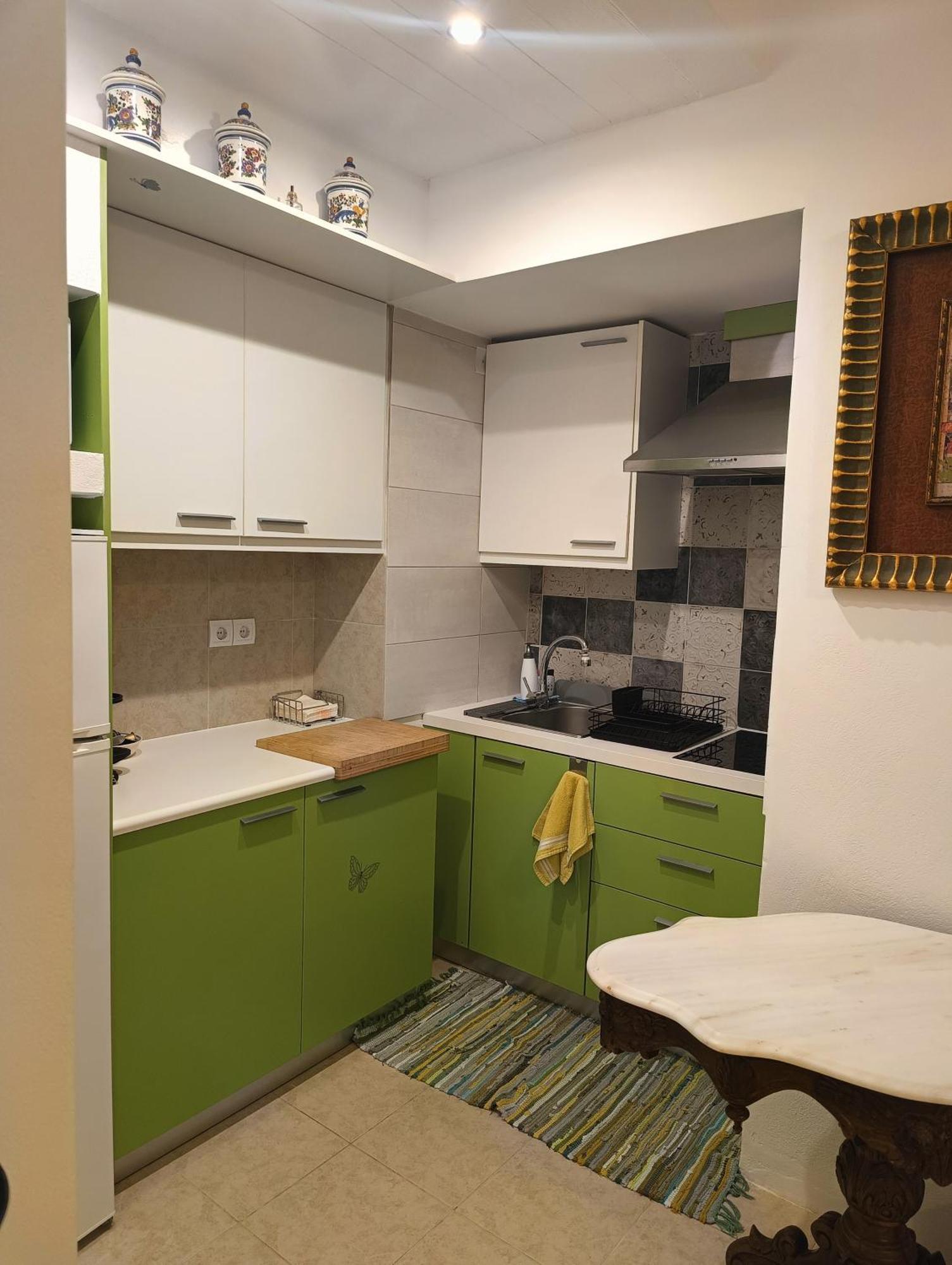 Moschatos Beach House Kamari  Room photo