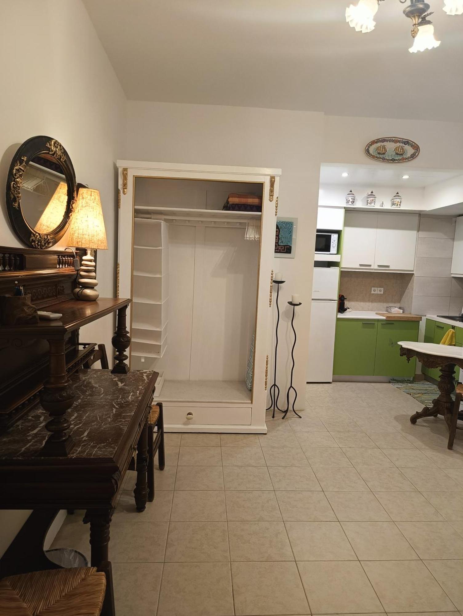 Moschatos Beach House Kamari  Room photo